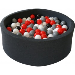 Pomysł na prezent - piankowy basenik z piłeczkami